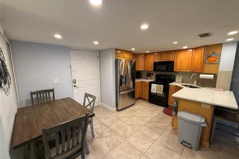 Copropriété à vendre à Dunedin, Floride: 2 chambres, 99.87 m2 № 2195405 - photo 5