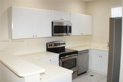 Touwnhouse à louer à Coconut Creek, Floride: 2 chambres, 122.45 m2 № 2026692 - photo 3