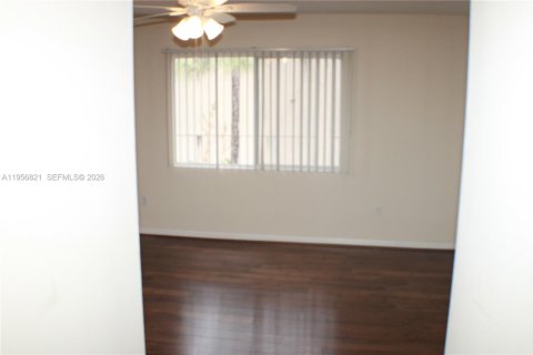 Touwnhouse à louer à Coconut Creek, Floride: 2 chambres, 122.45 m2 № 2026692 - photo 12