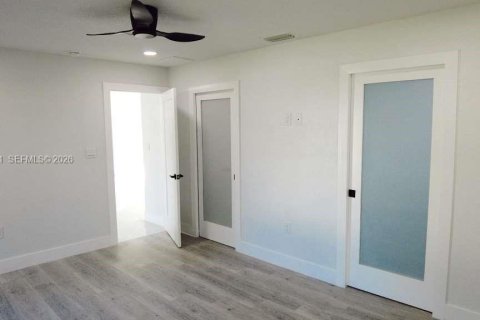 Купить виллу или дом в Себринг, Флорида 4 спальни, № 2007883 - фото 7