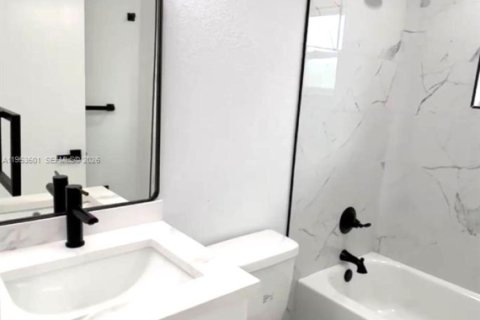 Купить виллу или дом в Себринг, Флорида 4 спальни, № 2007883 - фото 11