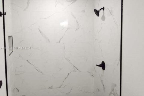 Купить виллу или дом в Себринг, Флорида 4 спальни, № 2007883 - фото 16