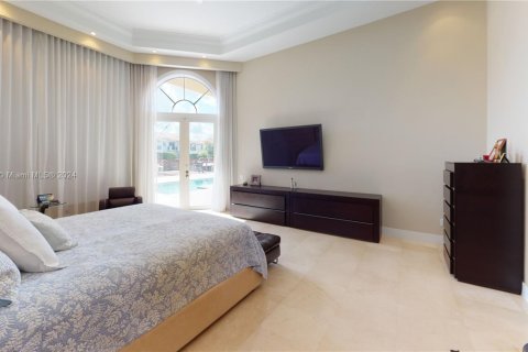 House in Hollywood, Florida 4 bedrooms, 365.29 sq.m. № 1694856 - photo 25