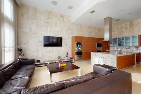 House in Hollywood, Florida 4 bedrooms, 365.29 sq.m. № 1694856 - photo 22