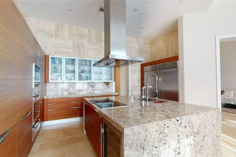 House in Hollywood, Florida 4 bedrooms, 365.29 sq.m. № 1694856 - photo 18