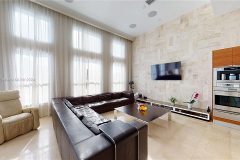 House in Hollywood, Florida 4 bedrooms, 365.29 sq.m. № 1694856 - photo 21