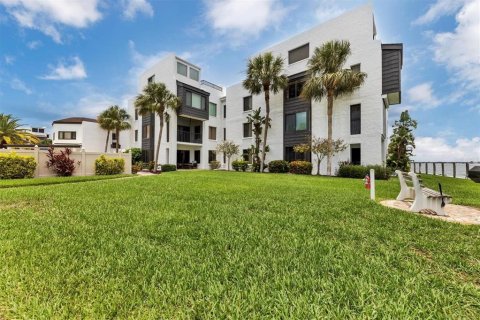 Condo in Englewood, Florida, 2 bedrooms  № 1192405 - photo 20