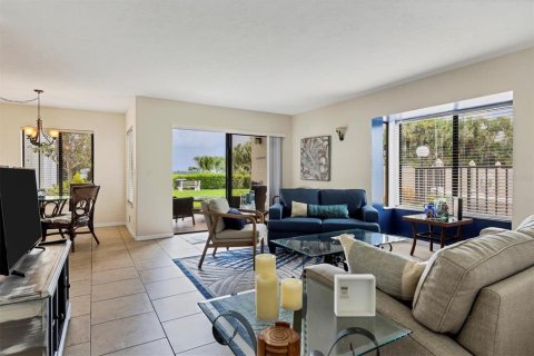 Condo in Englewood, Florida, 2 bedrooms  № 1192405 - photo 7
