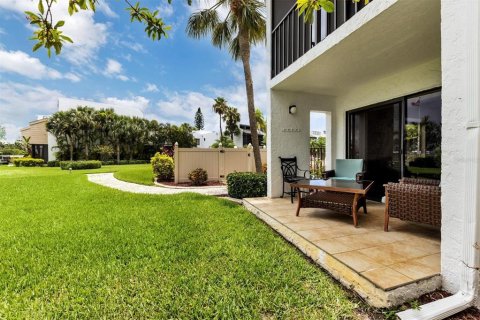 Condo in Englewood, Florida, 2 bedrooms  № 1192405 - photo 18