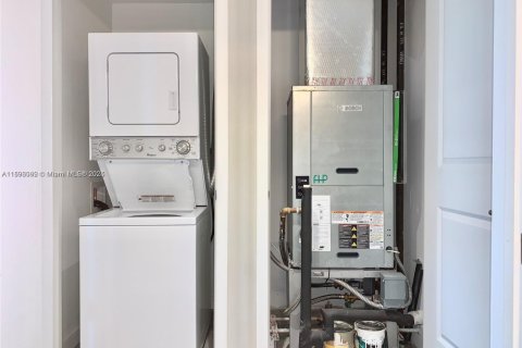Copropriété à vendre à Miami, Floride: 54.63 m2 № 2012128 - photo 4