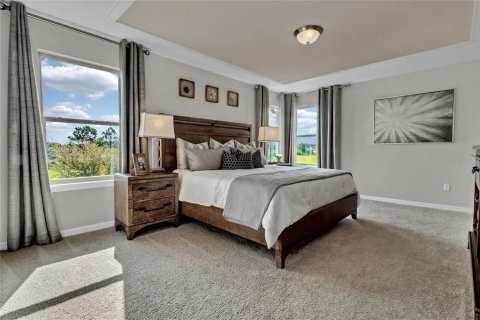 House in Winter Garden, Florida 4 bedrooms, 231.23 sq.m. № 1805661 - photo 7
