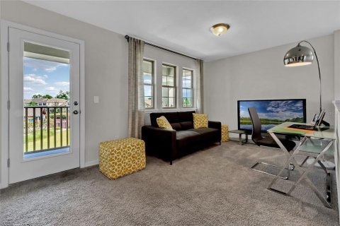 House in Winter Garden, Florida 4 bedrooms, 231.23 sq.m. № 1805661 - photo 5