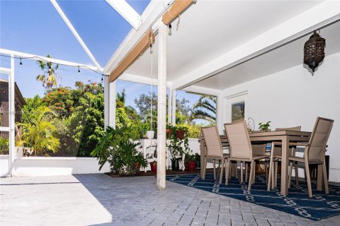 Casa en alquiler en Fort Lauderdale, Florida, 4 dormitorios, 201.6 m2 № 1942354 - foto 7