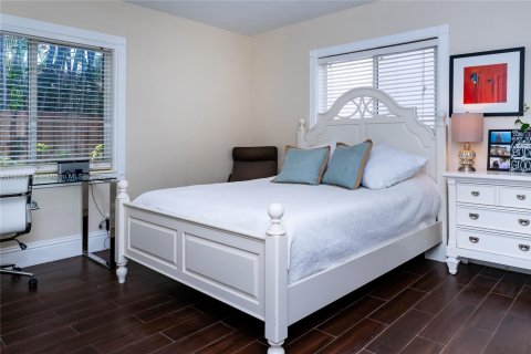 Casa en alquiler en Fort Lauderdale, Florida, 4 dormitorios, 201.6 m2 № 1942354 - foto 14
