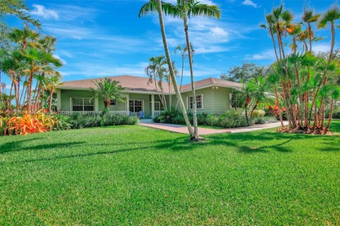 House in Pembroke Pines, Florida 3 bedrooms, 237.37 sq.m. № 1790961 - photo 3