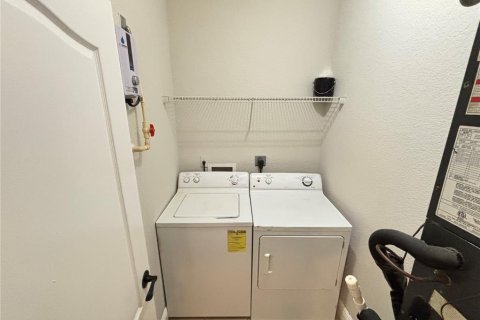 Condominio en venta en Orlando, Florida, 2 dormitorios, 102.47 m2 № 2091920 - foto 13