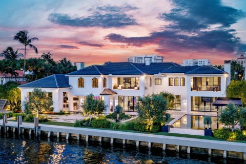 Villa ou maison à Boca Raton, Floride 6 chambres, 1004.65 m2 № 2340532
