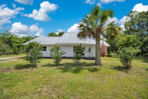 Casa en DeLand, Florida 2 dormitorios, 137.59 m2 № 2124237