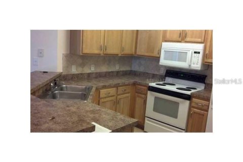 Condominio en alquiler en Tampa, Florida, 3 dormitorios, 119.75 m2 № 1906427 - foto 7