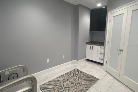 Propiedad comercial en venta en Maitland, Florida, 52.58 m2 № 1829069 - foto 16