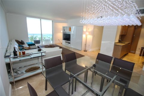 Купить кондоминиум в Бэл-Харбор, Флорида 2 спальни, 98.1м2, № 2052517 - фото 10