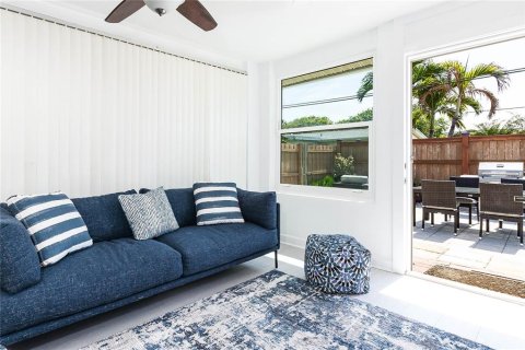 House in Cape Canaveral, Florida 3 bedrooms, 140.75 sq.m. № 1137747 - photo 21