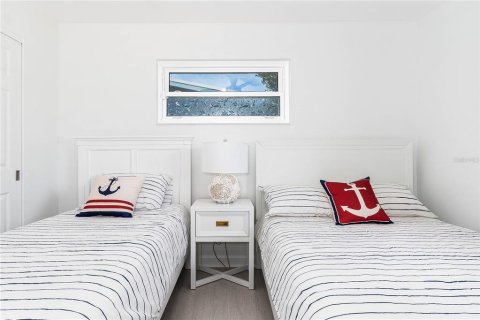 House in Cape Canaveral, Florida 3 bedrooms, 140.75 sq.m. № 1137747 - photo 15