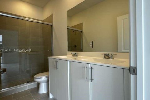 Снять в аренду таунхаус в Хомстед, Флорида 4 спальни, 162.21м2, № 1983969 - фото 19