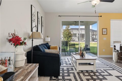 Villa ou maison à vendre à Kissimmee, Floride: 4 chambres, 168.25 m2 № 2314660 - photo 6