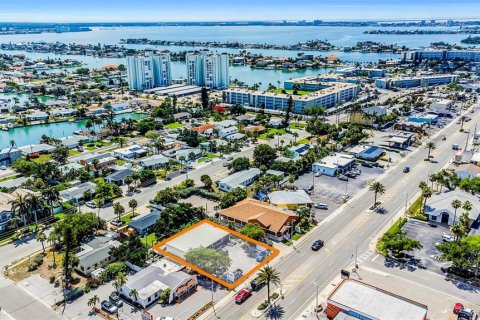 Immobilier commercial à Saint Pete Beach, Floride 206.24 m2 № 2130021