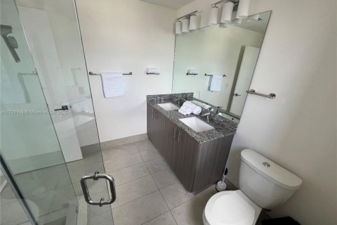 Купить кондоминиум в Дорал, Флорида 3 спальни, 128.11м2, № 1024192 - фото 11