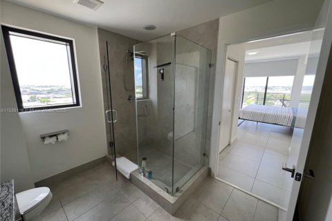 Купить кондоминиум в Дорал, Флорида 3 спальни, 128.11м2, № 1024192 - фото 12