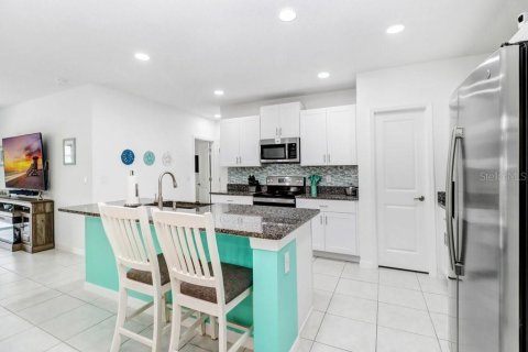 Villa ou maison à vendre à San Antonio, Floride: 6 chambres, 239.69 m2 № 2201169 - photo 12