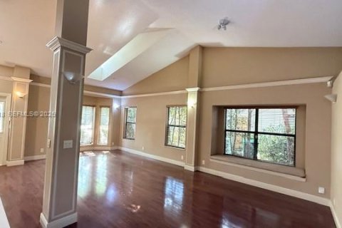 Villa ou maison à louer à Parkland, Floride: 3 chambres, 171.13 m2 № 2086265 - photo 11