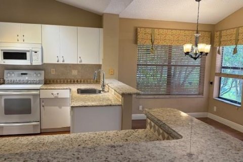 Villa ou maison à louer à Parkland, Floride: 3 chambres, 171.13 m2 № 2086265 - photo 7