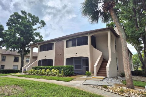 Condo in Palm Harbor, Florida, 2 bedrooms  № 2275714