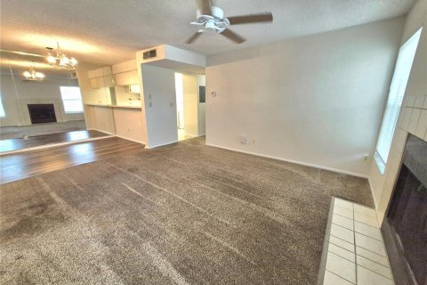 Condominio en alquiler en Palm Harbor, Florida, 2 dormitorios, 83.61 m2 № 2275714 - foto 4