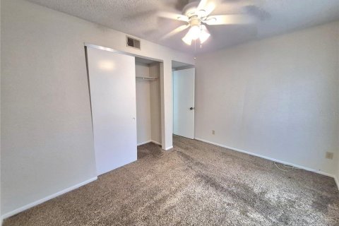 Condominio en alquiler en Palm Harbor, Florida, 2 dormitorios, 83.61 m2 № 2275714 - foto 16