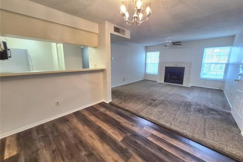 Condominio en alquiler en Palm Harbor, Florida, 2 dormitorios, 83.61 m2 № 2275714 - foto 3