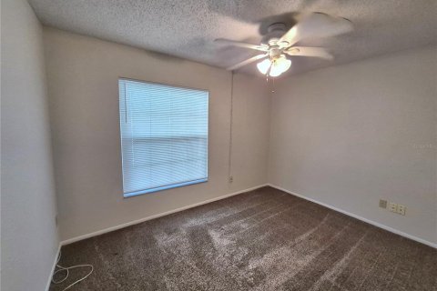 Condominio en alquiler en Palm Harbor, Florida, 2 dormitorios, 83.61 m2 № 2275714 - foto 17