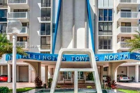 Condominio en alquiler en Hollywood, Florida, 2 dormitorios, 119.57 m2 № 1896262 - foto 25
