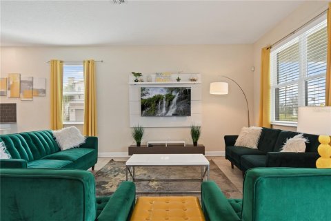 Villa ou maison à louer à Davenport, Floride: 8 chambres, 364.36 m2 № 2387323 - photo 5