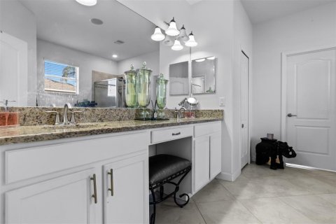House in Ruskin, Florida 4 bedrooms, 363.99 sq.m. № 2155437 - photo 14