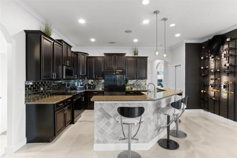 House in Ruskin, Florida 4 bedrooms, 363.99 sq.m. № 2155437 - photo 20