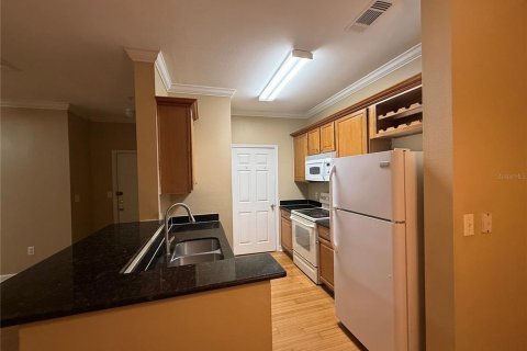 Condominio en alquiler en Tampa, Florida, 2 dormitorios, 103.12 m2 № 1849910 - foto 2