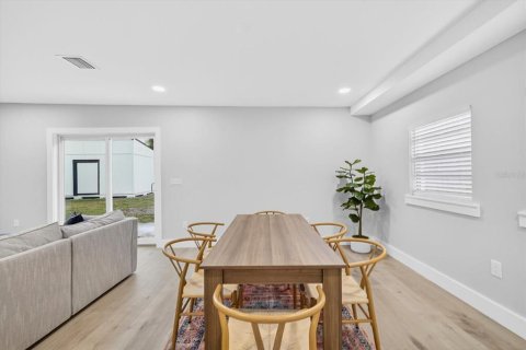 Villa ou maison à vendre à Tampa, Floride: 5 chambres, 230.12 m2 № 2141935 - photo 18