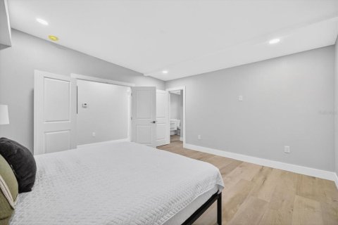 Villa ou maison à vendre à Tampa, Floride: 5 chambres, 230.12 m2 № 2141935 - photo 23