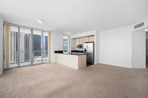 Condo in Miami, Florida, 2 bedrooms  № 2022811 - photo 5