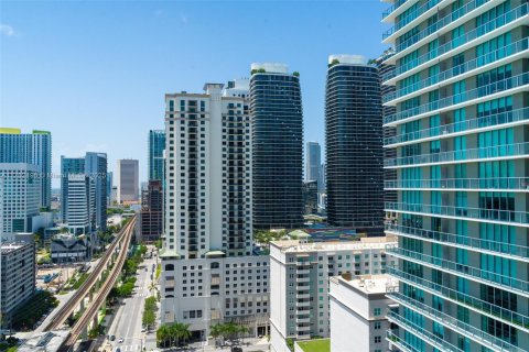 Condo in Miami, Florida, 2 bedrooms  № 2022811 - photo 20