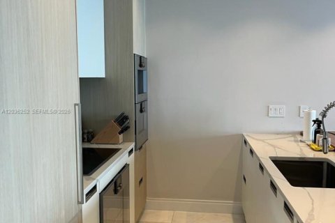 Copropriété à louer à Sunny Isles Beach, Floride: 2 chambres, 145.95 m2 № 2084270 - photo 6